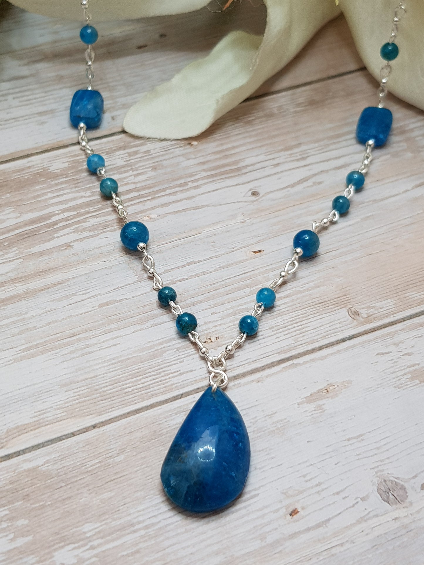 Apatite bleue argent 925