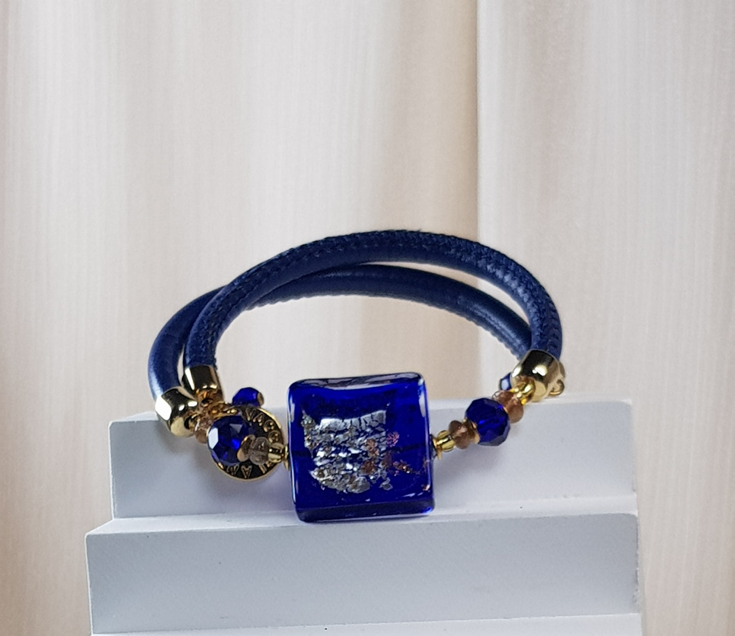 Bracelet murano carré bleu