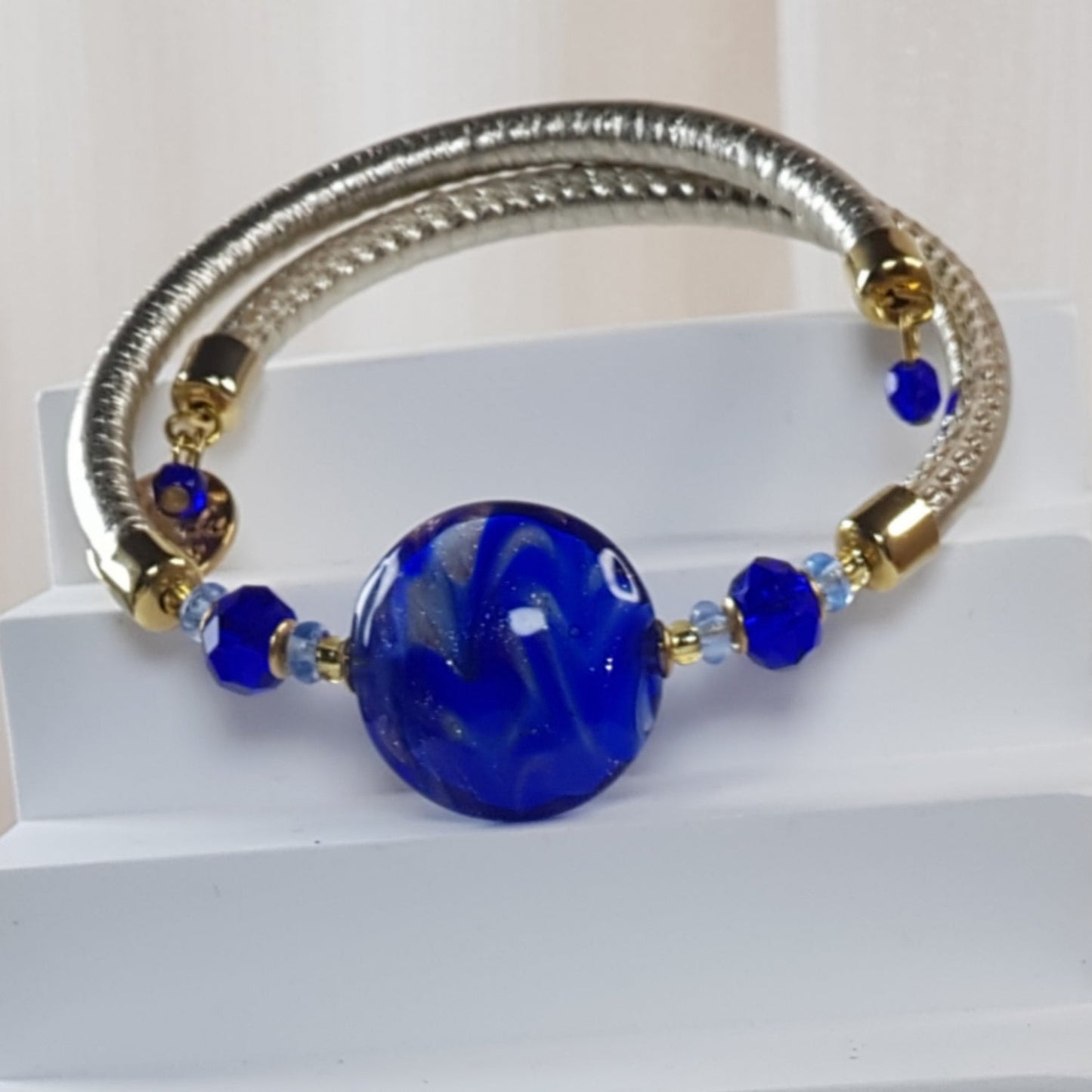 Bracelet murano médaillon bleu nuit