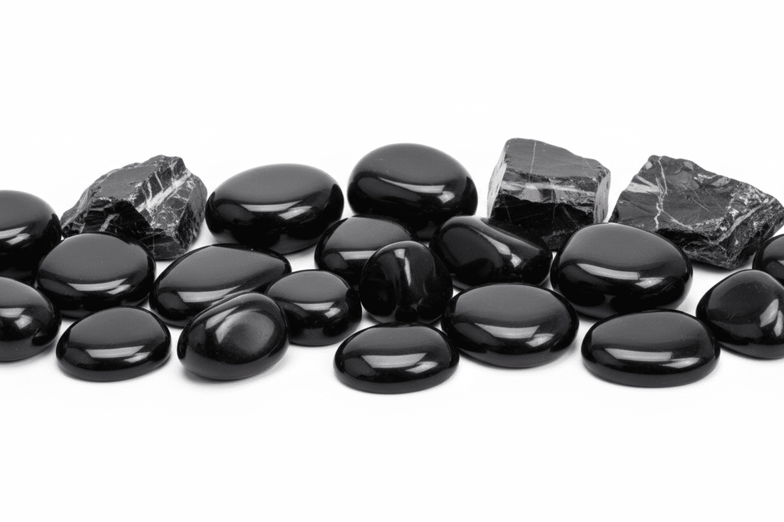 Onyx noir naturel poli - pierre de protection noire brillante pour bijouterie et lithothérapie ancrage