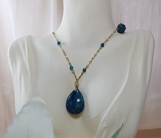 Apatite bleue acier