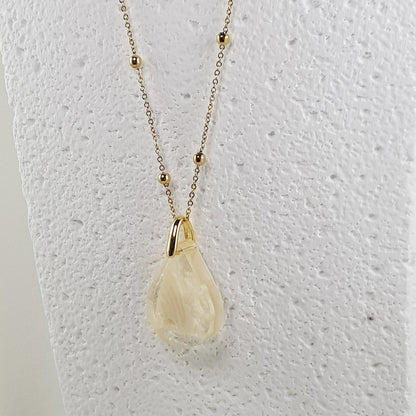 Collier pendentif poisson discus blanc en résine, bijou fantaisie marine artisanal