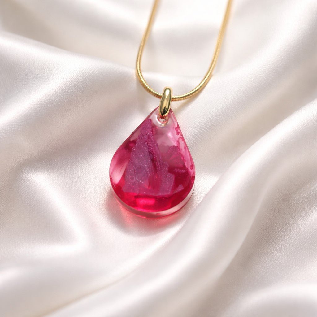 Collier Pendentif Poisson Discus Mauve en Résine - Tropical Raffiné