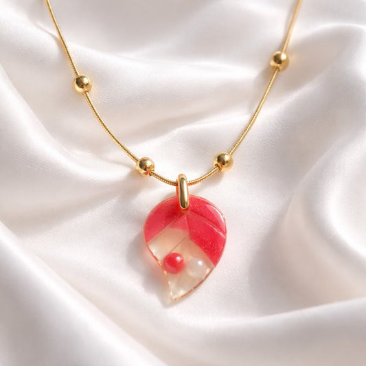 Collier Charmille Rose Cristal | Pendentif Résine Artisanal Scintillant