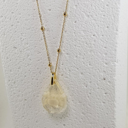 Collier pendentif étrille crabe blanc en résine, bijou fantaisie marine artisanal