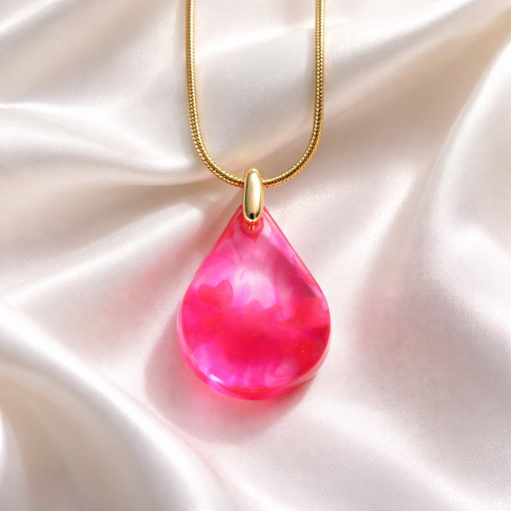 Collier Pendentif Étrille fushia en Résine - Crabe Marin Délicat
