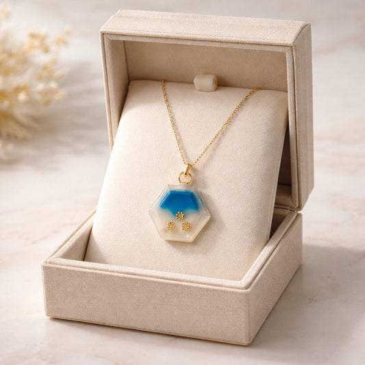 Collier Pendentif Flacon Alvéole Bleu - Élégance Marine