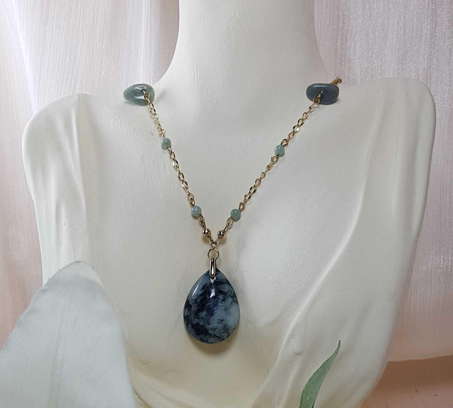 jade de Birmanie jadéite acier