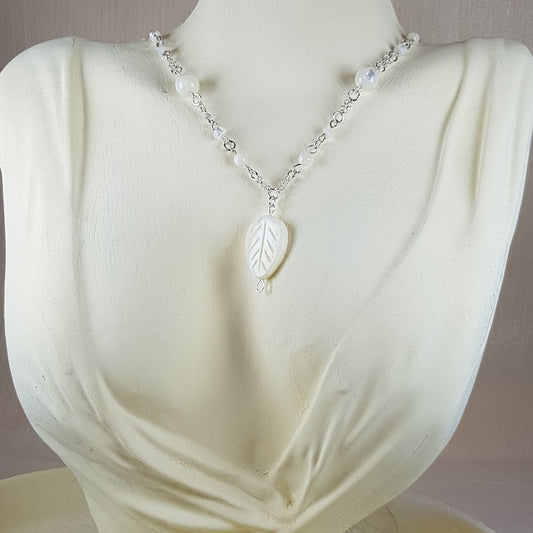 Pendentif Nacre Feuille Argent 925 | Lithothérapie Nature
