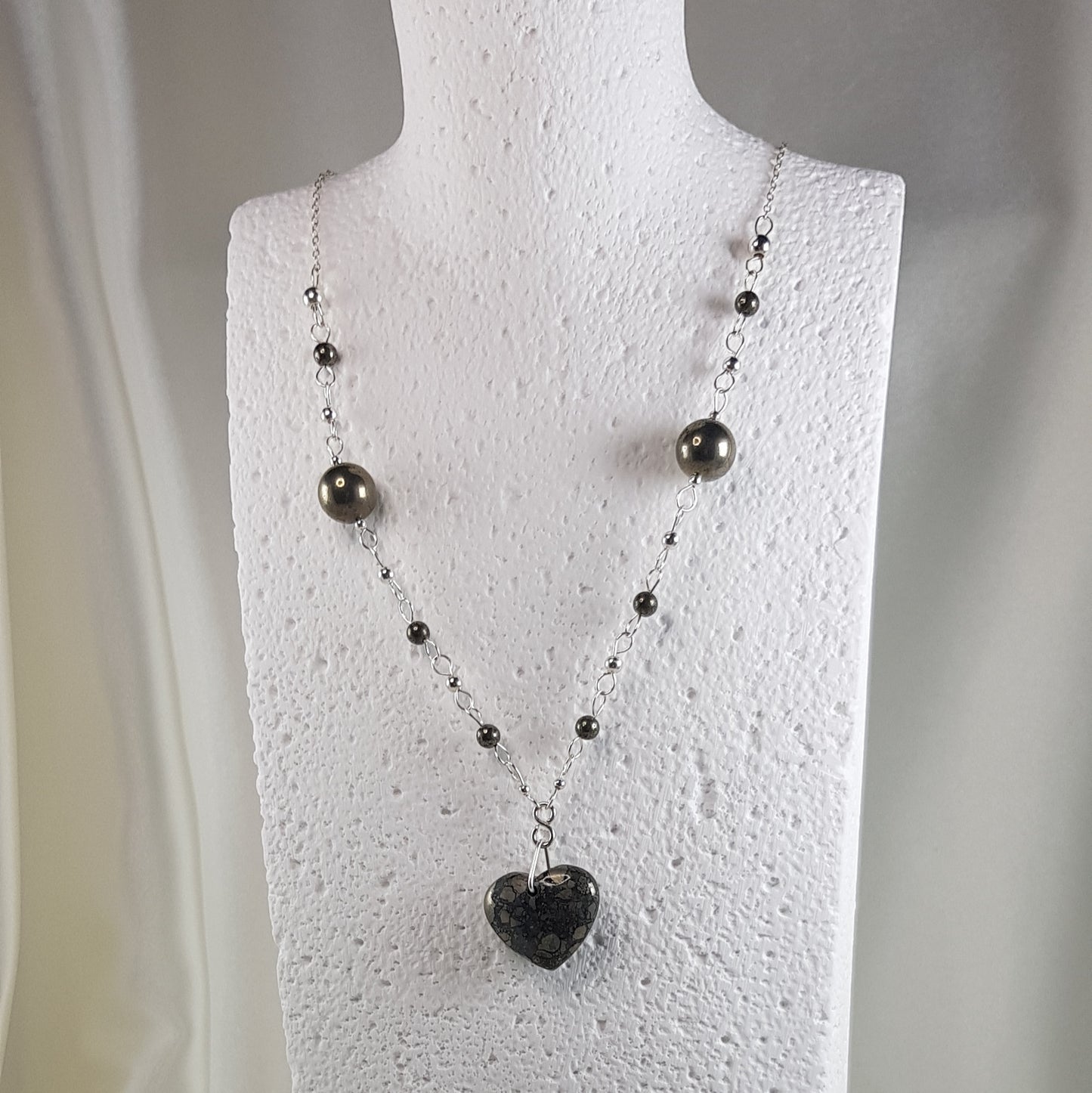 Pendentif Pyrite Cœur Argent 925 - Lithothérapie Abondance et Protection