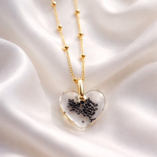 Collier Cœur Noir Pailleté en Résine - Bijou Artisanal Élégant