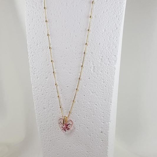 Collier Cœur Rose Pailleté en Résine - Bijou Artisanal Scintillant - Les Secrets de Louisettecollier