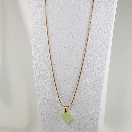 Collier Pendentif Trèfle Alhambra Vert Pâle - Fraîcheur et Chance - Les Secrets de Louisettecollier