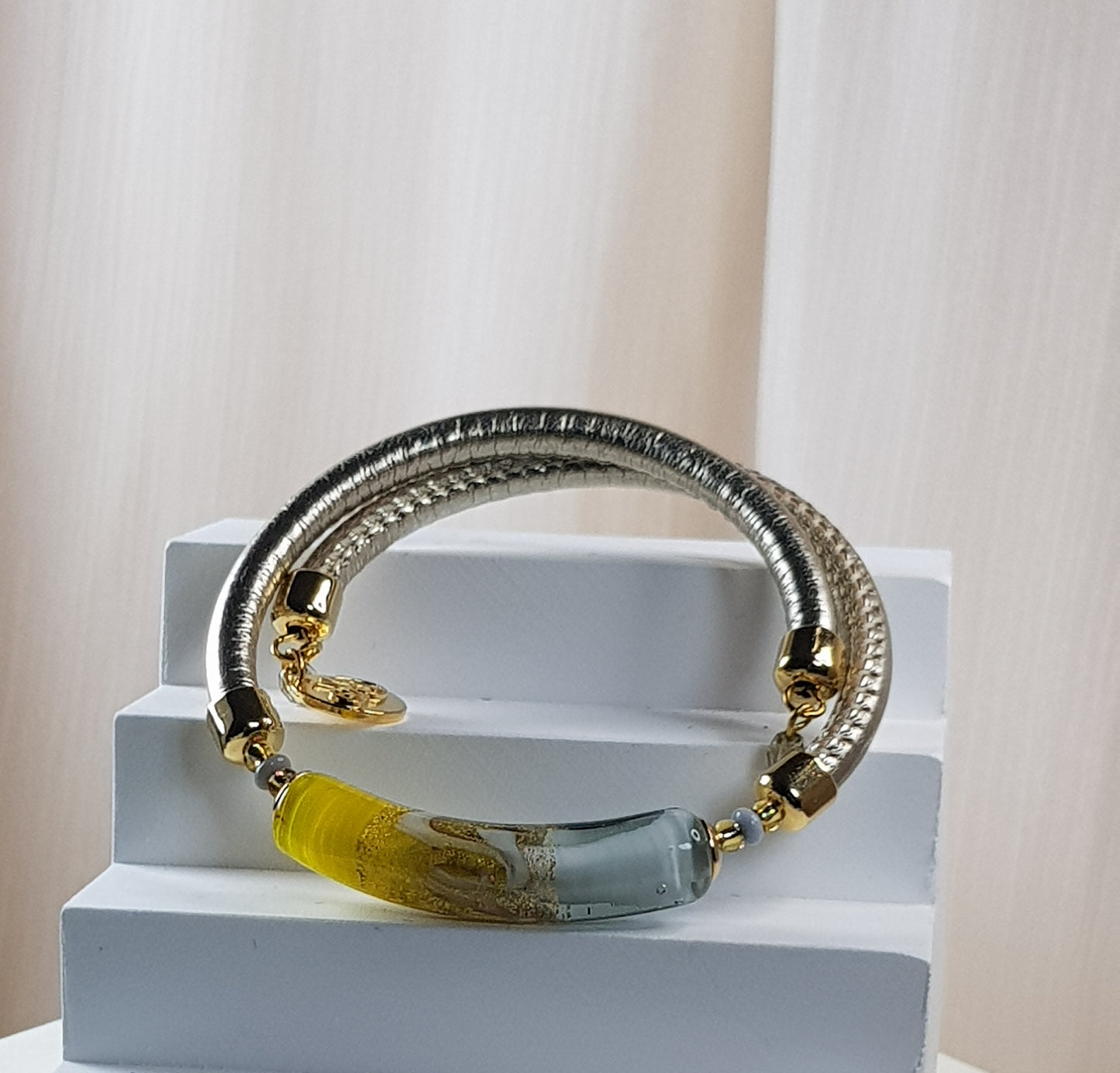 Bracelet murano tube gris perle et jaune