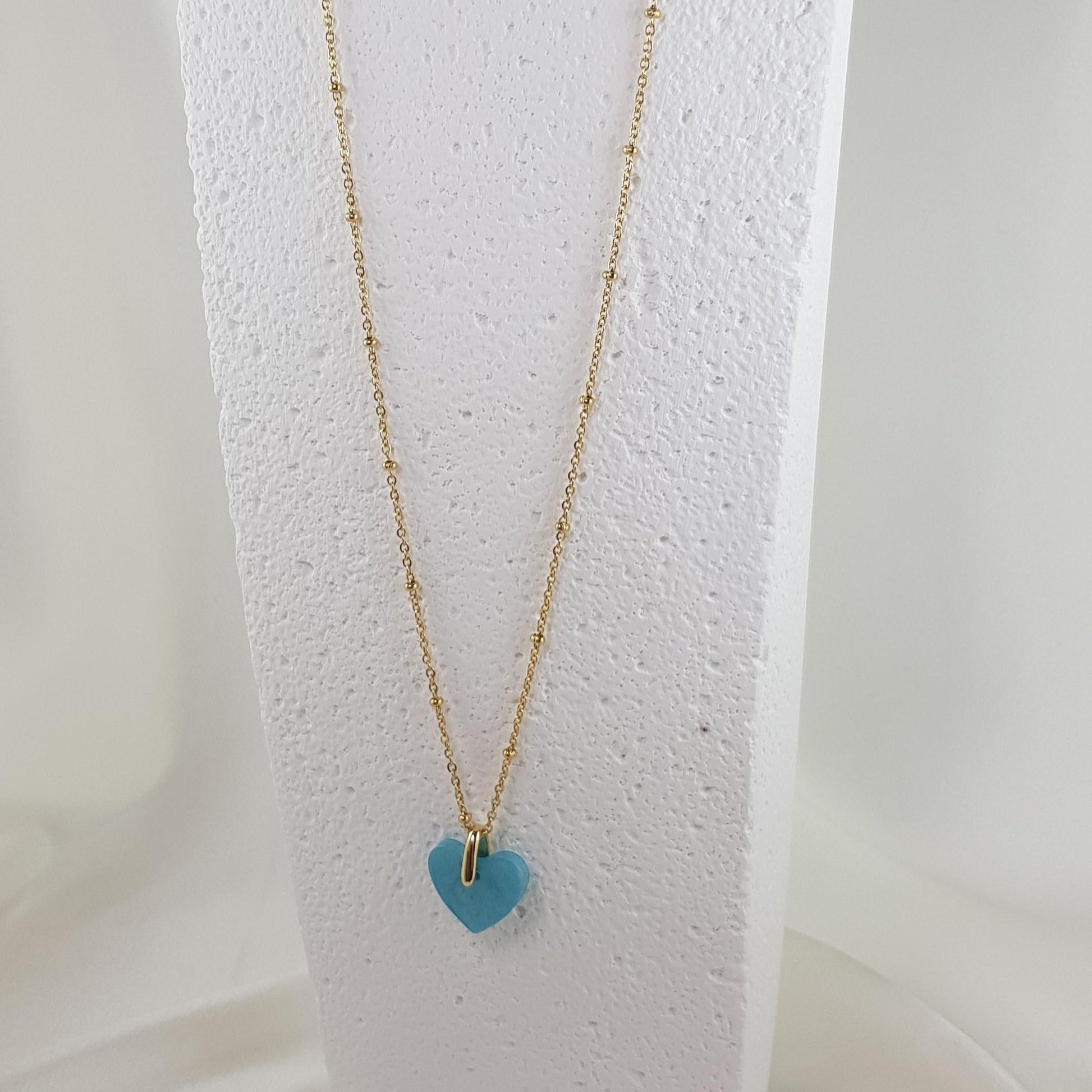 Collier Cœur Turquoise en Résine - Bijou Artisanal Romantique - Les Secrets de Louisettecollier