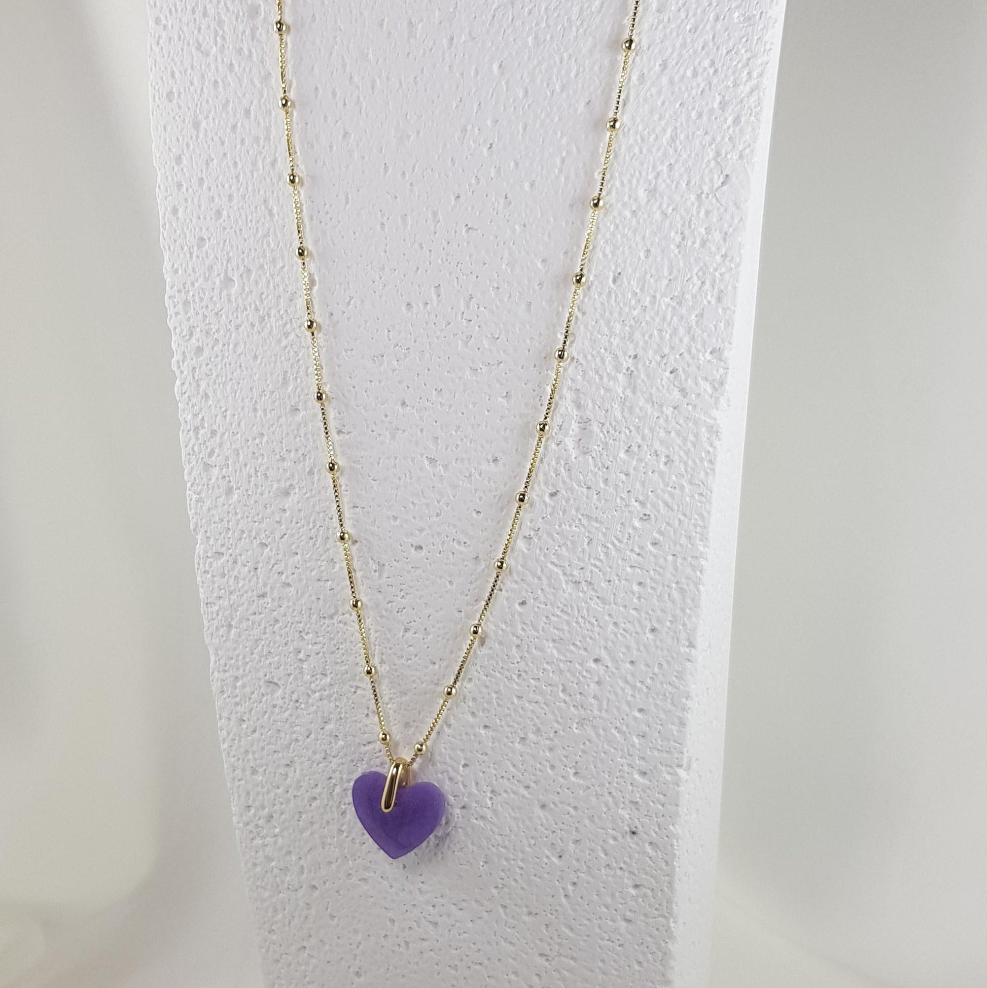 Collier Cœur Violet en Résine - Bijou Artisanal Mystérieux - Les Secrets de Louisettecollier