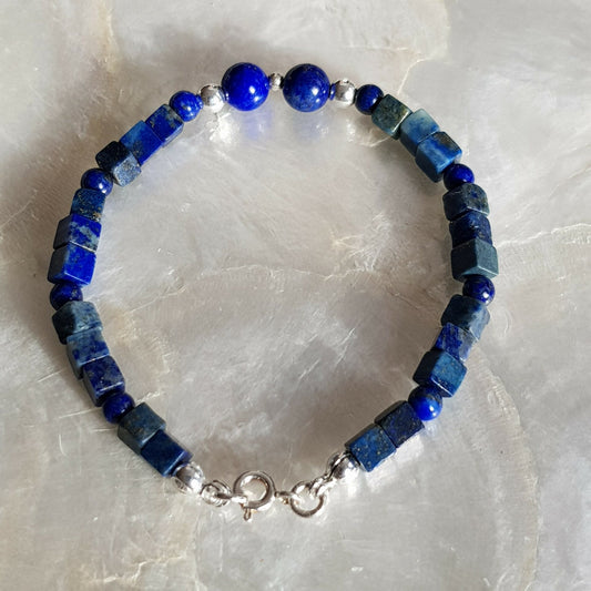 Bracelet lapis lazuli carré